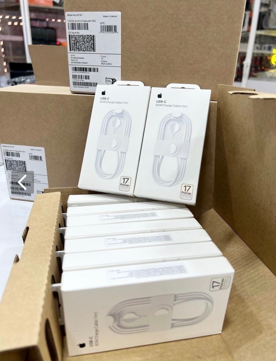 IMG_4054 کابل اورجینالiPhone 17poromax - Image 1